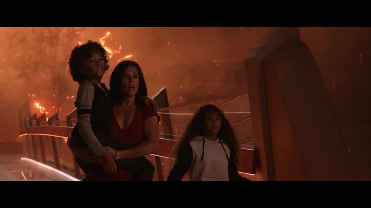 Skyscraper - Clip 03 Sarah kämpft mit Mr Pierce (Deutsch) HD