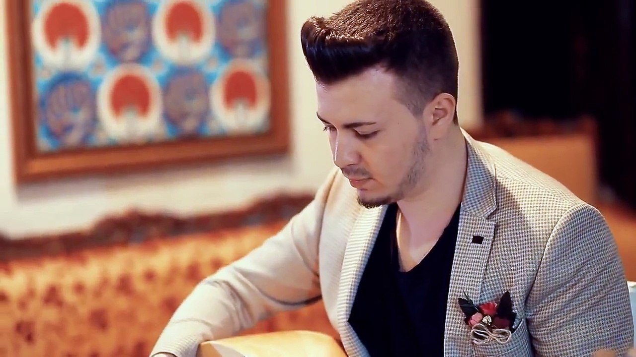 Ahmet BALTAK   Yüce Dağ Başında Yanar Bir Işık