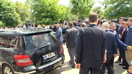 Cumhurbaşkanı Erdoğan cuma namazını bakanlarla beraber kıldı