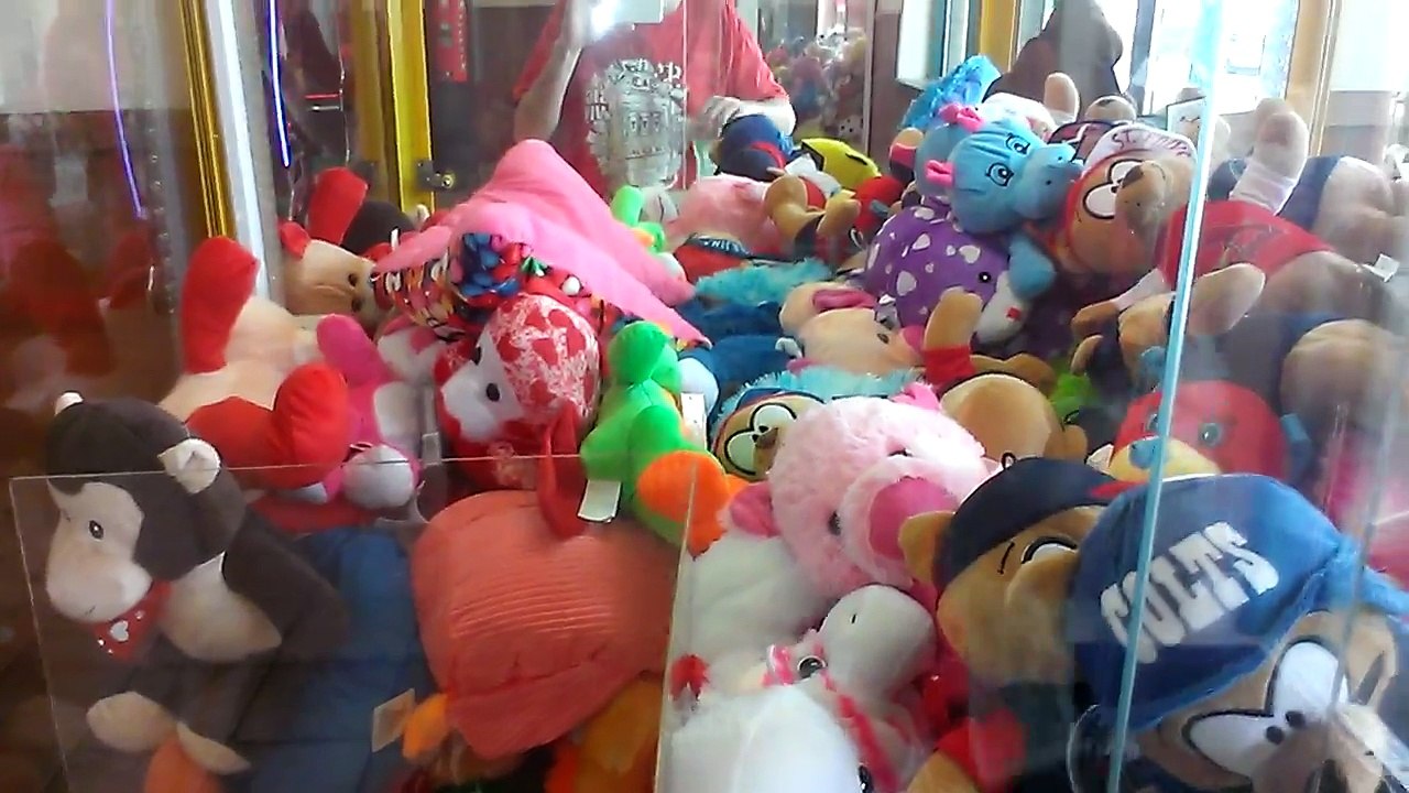 CAPTAIN NAMCO VS TOY CHEST CLAW MACHINE EPISODE 134 2 WINS IN A ROW