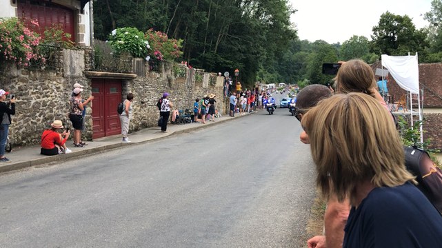 Le passage du Tour à Saint-Léonard-des-Bois