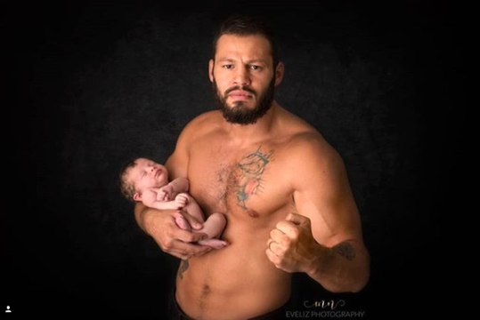 Avatar Atakan, Oğlu İle İlk Videosunu Sosyal Medya Hesabından Paylaştı