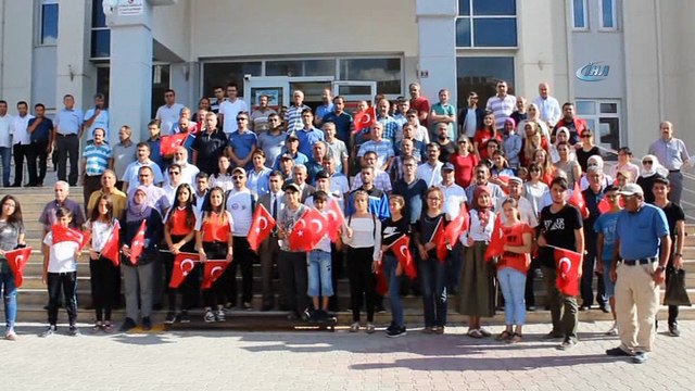 Kırşehirli postacı farkındalık oluşturmak için şehit ailelerinin mektupları ile Niğde yolculuğuna başladı
