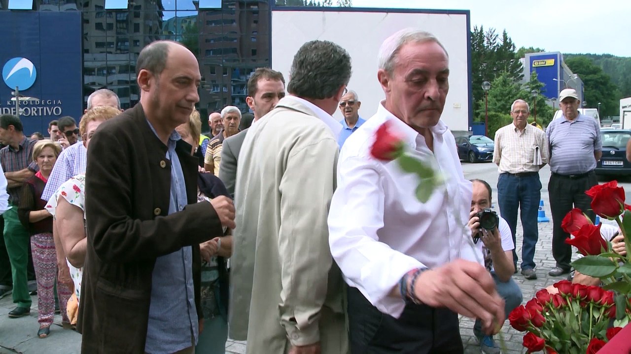 Euskadi homenajea a Miguel Ángel Blanco y Sotero Mazo