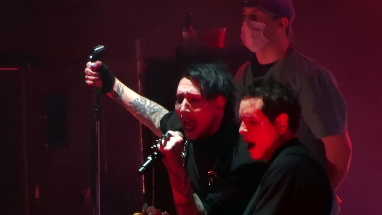 Marilyn Manson- Deep Six [Heaven Upside Down Tour, Paris November 27,2017]