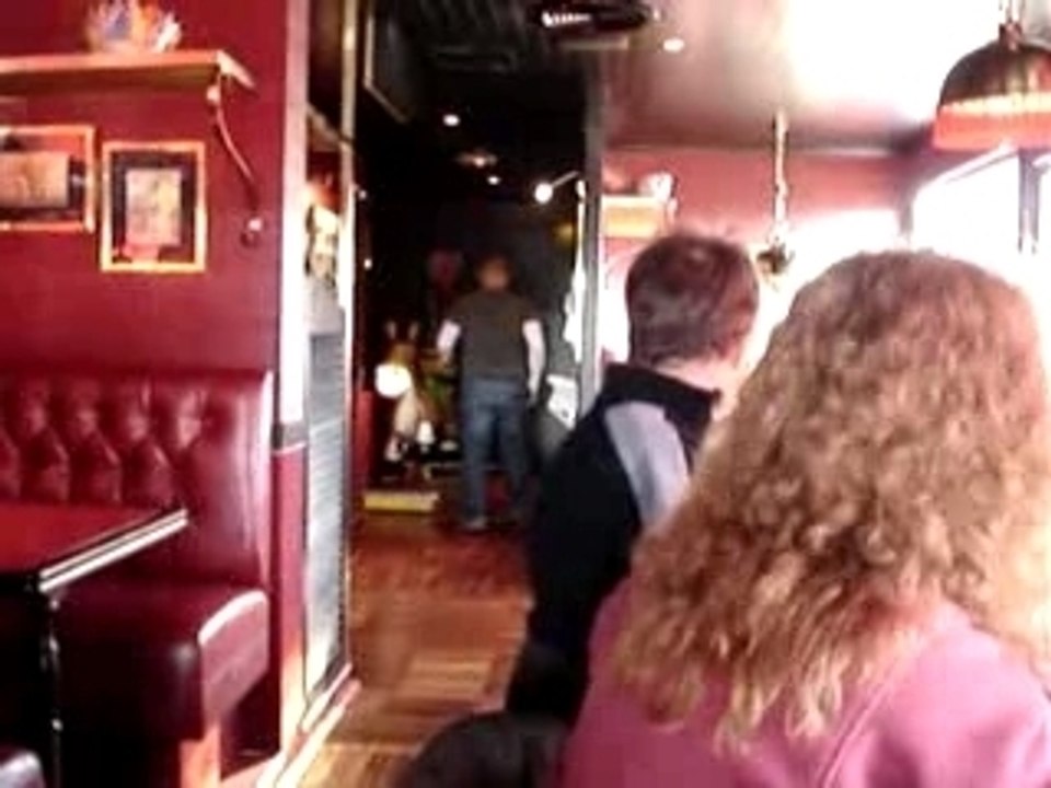 MOV07370
