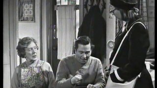 On the Buses S01E03  Olive takes a trip