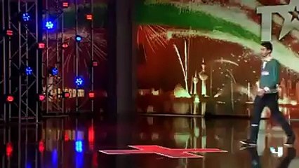 المتسابق الذي خدع لجنة التحكيم ليتمكن من أداء موهبته بطريقته الخاصة !!!