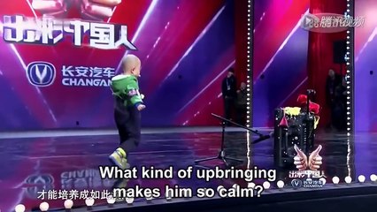 Dans yarışmasına katılan 3 yaşındaki Çinli çocuk