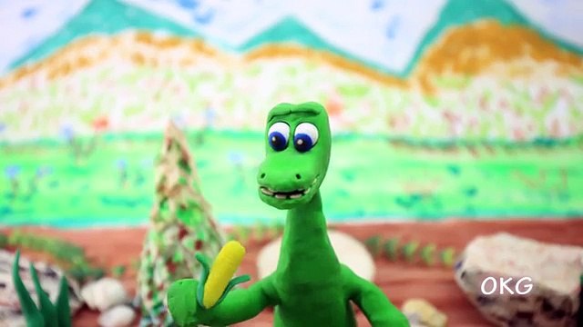 Red Baby Superhero in KINETIC TOY SAND - PlayDoh Videos Stop-Motion Cartoons For Kids