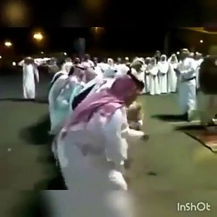 Muslims dancing for omunye