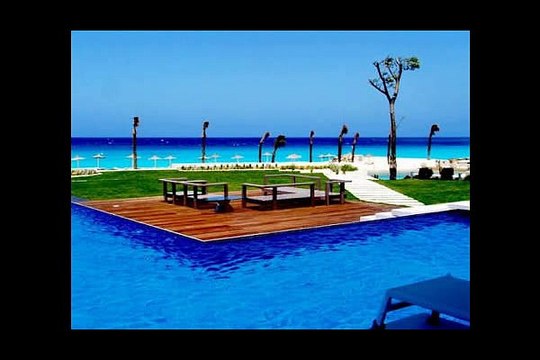 Hacienda white Junior chalet 170m 160m garden