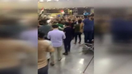 Iraklı Protestocular Necef Havalimanı'nı Bastı- İstifa Çağrısı Yapıldı