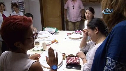 İğne oyasını öğrenmek için 9 bin kilometre yol geldiler