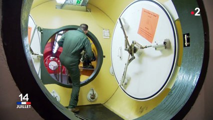 France 2 a pu filmer la base aérienne de Saint-Dizier et dévoile comment le président de la République peut déclencher le "feu nucléaire"