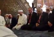 Erdoğan Hacı Bayram Camii'nde Kur'an-ı Kerim Okudu