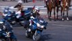 VIDEO - Deux motos se rentrent dedans pendant le défilé du 14-Juillet