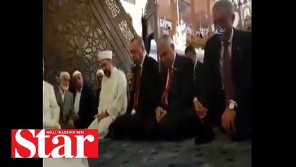Başkan Erdoğan, Hacı Bayram Camii�nde Kur�an-ı Kerim okudu