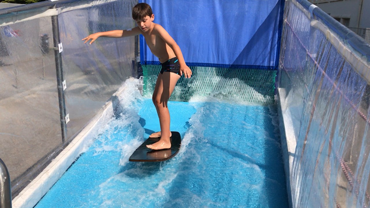Surf simulator