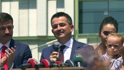 Bakan Pakdemirli: ''Ellerimize pranga vurmuş olan parlamenter sistem geride kaldı'' - İZMİR