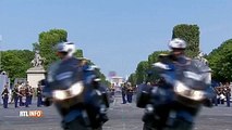 Deux motards de la police se percutent lors du défilé du 14 juillet à Paris