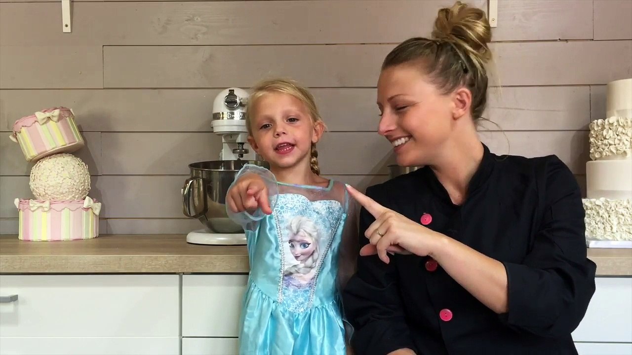 COMMENT FAIRE UN GATEAU REINE DES NEIGES  HOW TO MAKE A FROZEN CAKE