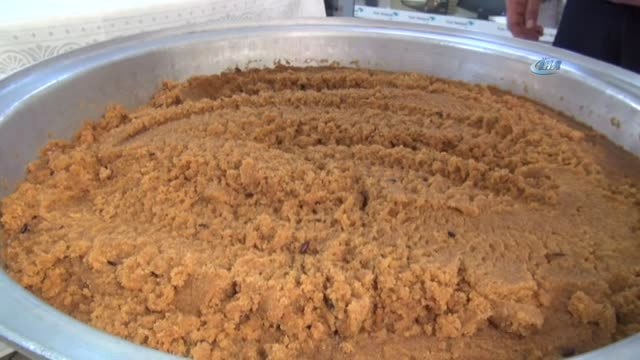 Esnaflar, 15 Temmuz Şehit ve Gazileri İçin Helva Dağıttı