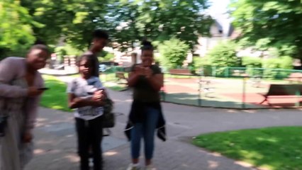 VLOG JE VOUS PRESENTE ENFIN CARLOS   QUI A GAGNE AU BOWLING -