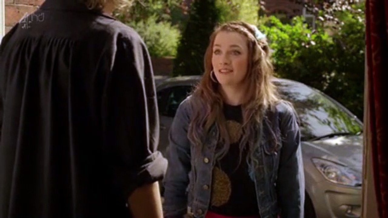Fresh Meat S01E03