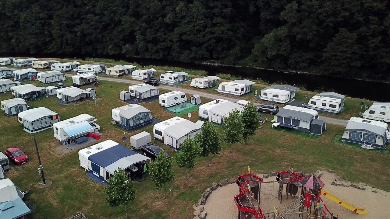 Survol du camping benelux à La Roche en Ardennes