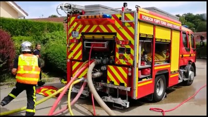 Un incendie ravage des maisons mitoyennes à chemaudin-et-vaux (25)