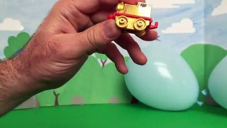 BALLOON POP WITH TONS OF TOYS - Thomas and Friends Minis, Frozen and other FUN Surprise Toys!