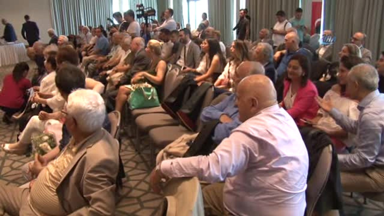 Meslekte 40 Yılı Dolduran Avukatlara Plaket