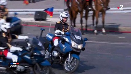 Deux motos se percutent lors du défilé du 14 juillet 2018