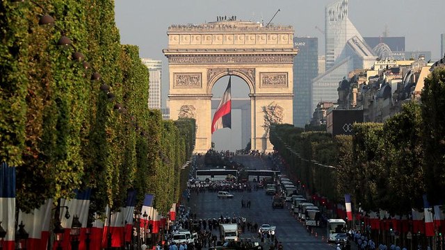 Dia da Bastilha: mais de 100 mil polícias franceses em mega-operação de segurança