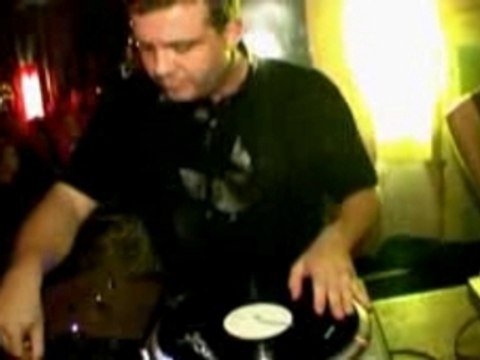 Birdy Nam Nam - Abesses