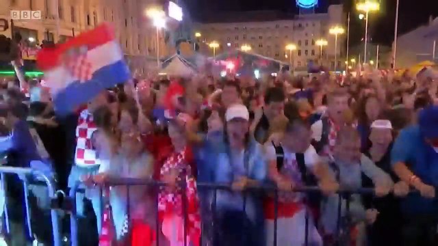 World Cup 2018- Croatia fans celebrate World Cup semi-final win - BBC News