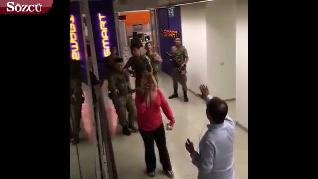 Cnn Türk Binasının Baskın Anı 15 Temmuz Darbe Girişimi