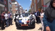 Eskişehir Valinin Makam Aracı Şehit Polisin Çocuğu İçin Sünnet Arabası Oldu