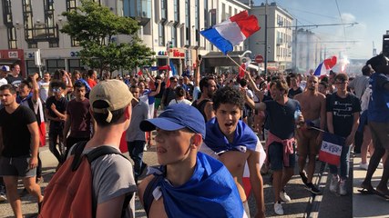 Champions du monde : la foule en liesse
