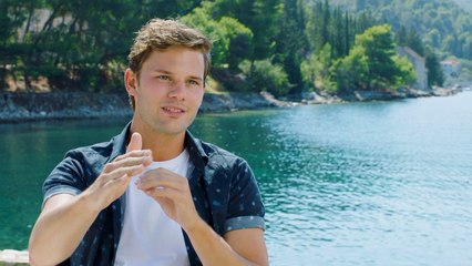 Jeremy Irvine Is A Young Pierce Brosnan