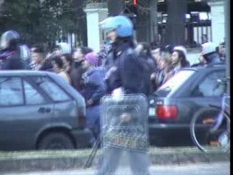 affrontements carabinieri/ultras milanais milan ac/juventus