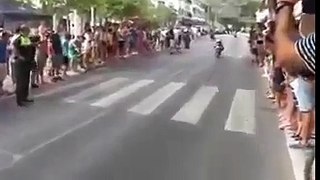 vidéo drôle, une course de moto petit garçon