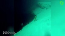 Cette plongeuse grimpe une montagne sous-marine - Blue hole