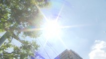 [날씨] 올여름 최고 무더위... 삼척 37.6℃, 서울 33.2℃ / YTN