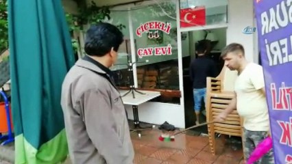 Erzurum'da sağanak yağış sonrası iş yerleri su altında kaldı