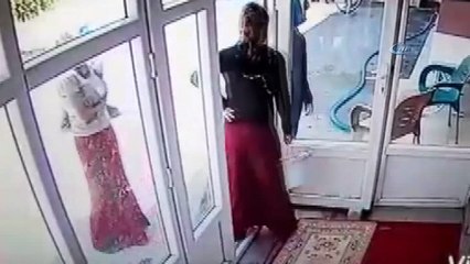 İş adamının evine kadın kılığıyla giren 3 kişi aranıyor