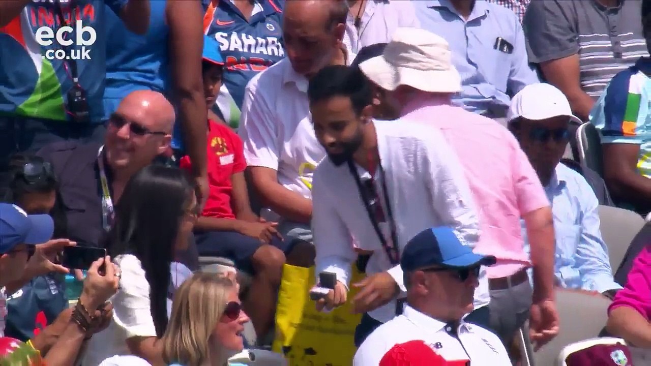 marriage purposal during india and england match