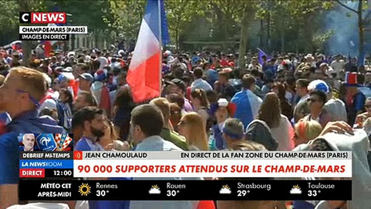 Spécial "Allez le Bleus" : Des dizaines de milliers de supporters sont déjà sur le Champs de Mars à Paris