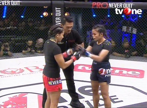 One Pride MMA StrawWeight, Inandya Citra vs Melpida Sitohang